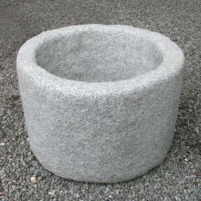 Nr.2 Granitbrunnen rund Nr.2 Granitbrunnen rund